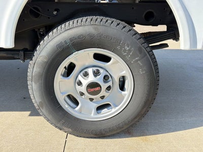 2024 GMC Sierra 2500 HD Pro