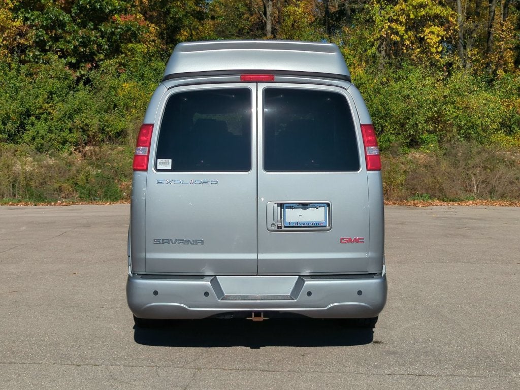 2021 GMC Savana Passenger 2500 LS