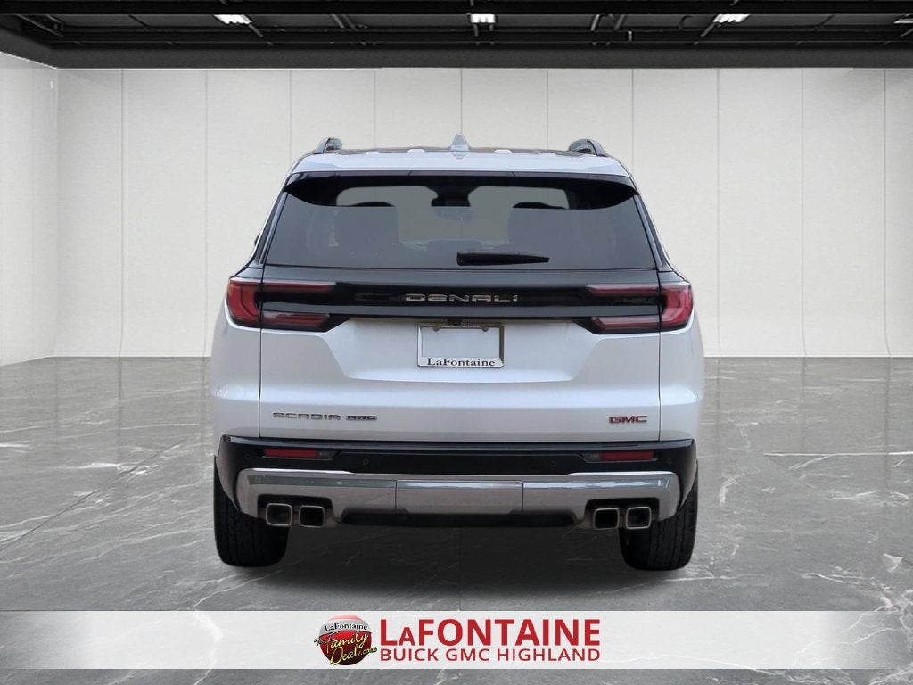 2024 GMC Acadia Denali