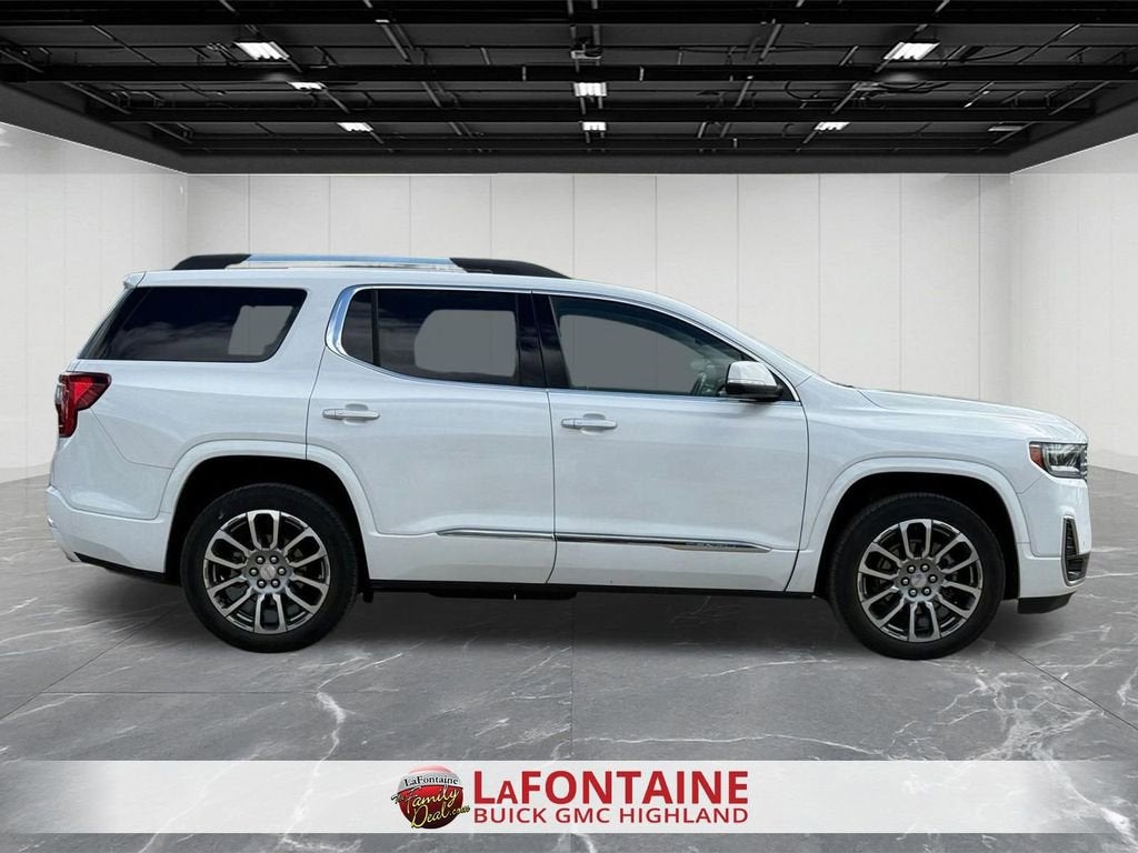 2023 GMC Acadia Denali