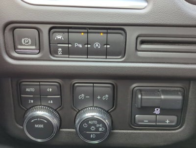 2024 GMC Yukon XL SLE