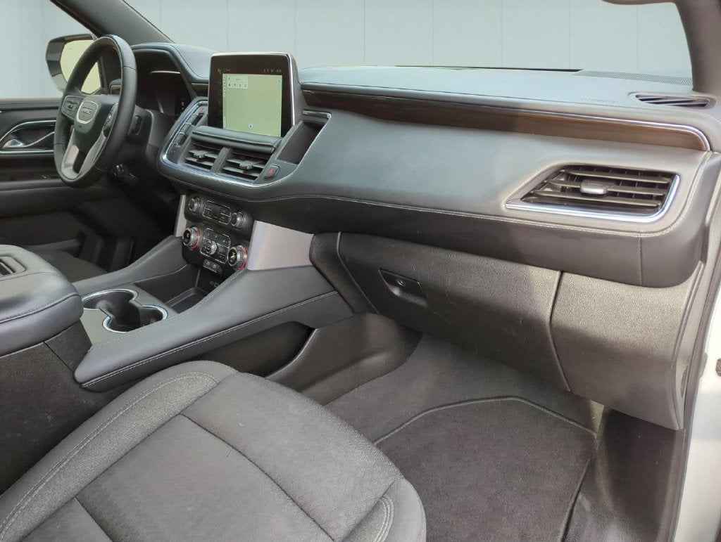 2024 GMC Yukon XL SLE