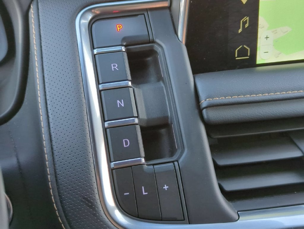 2023 GMC Yukon XL AT4