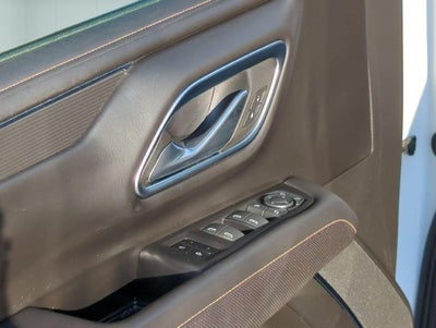 2023 GMC Yukon XL AT4
