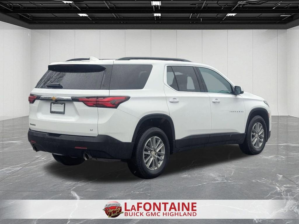 2023 Chevrolet Traverse LT Cloth