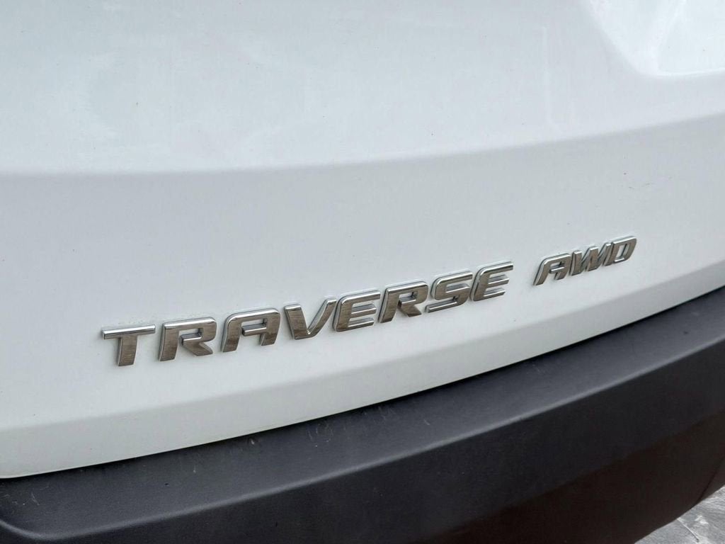 2023 Chevrolet Traverse LT Leather