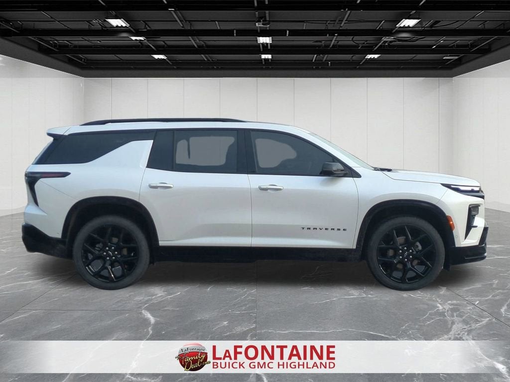 2025 Chevrolet Traverse RS