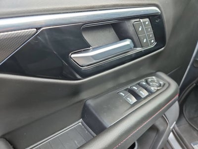 2025 Chevrolet Suburban RST