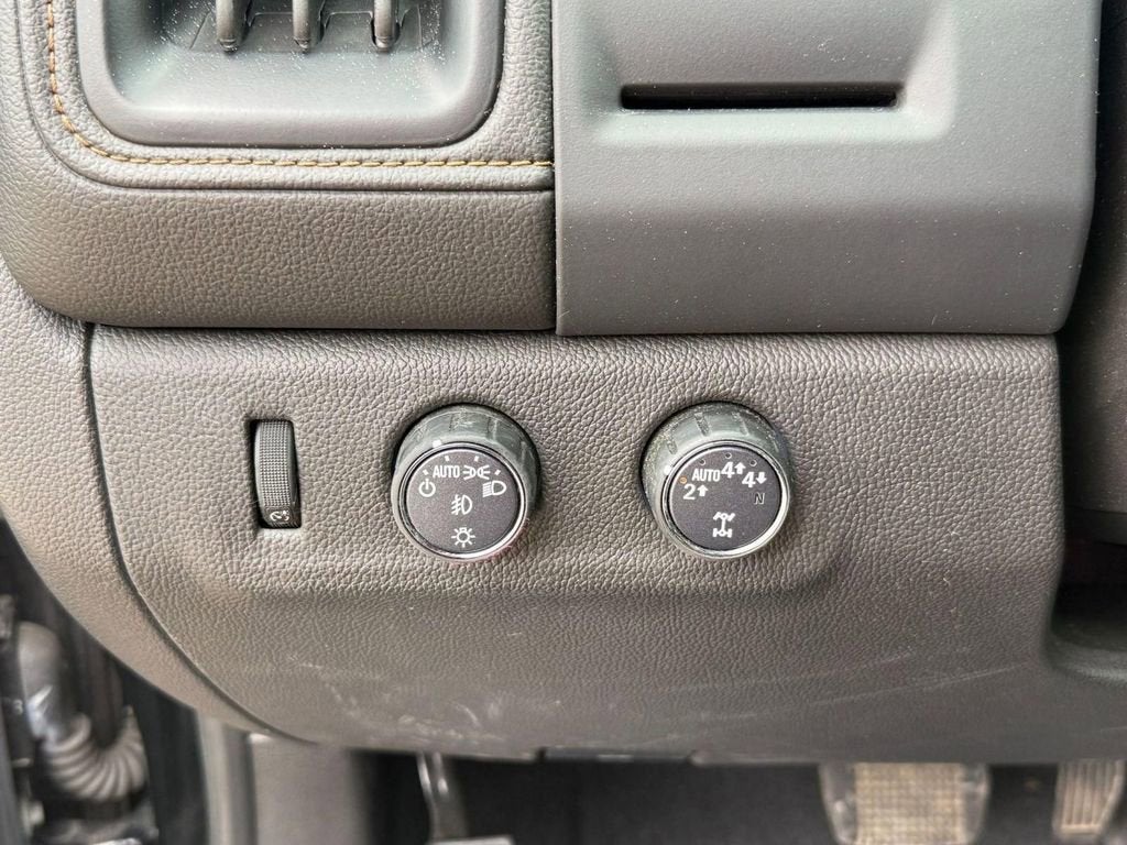 2022 GMC Canyon AT4 - Cloth