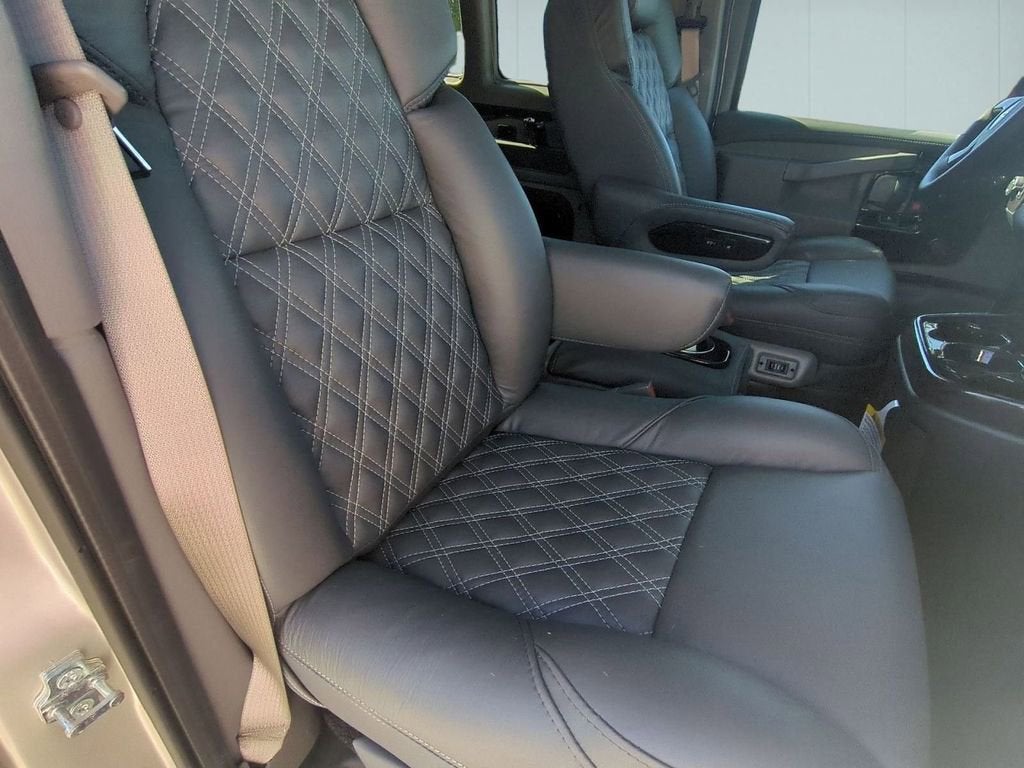 2025 GMC Savana Cargo 2500 Work Van