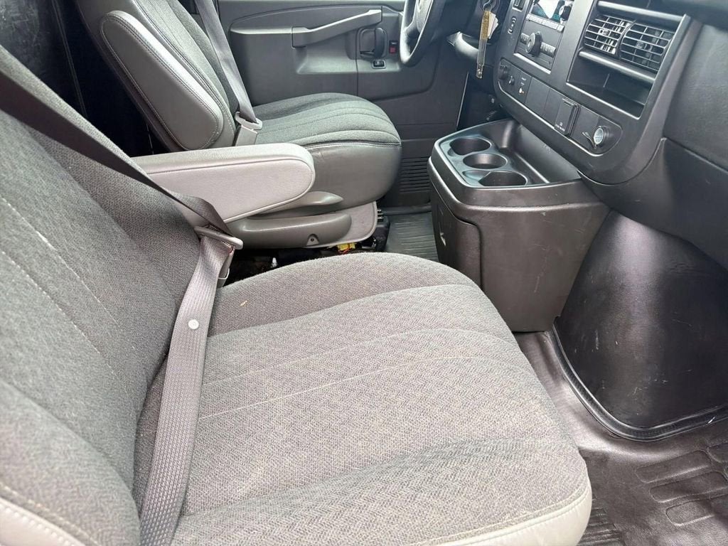 2024 GMC Savana Cargo 2500 Work Van