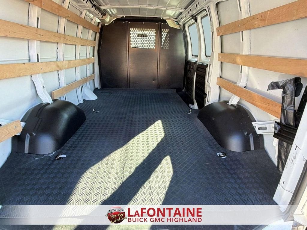 2024 GMC Savana Cargo 2500 Work Van