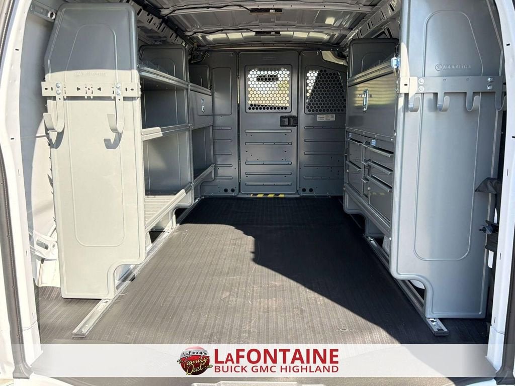 2025 GMC Savana Cargo Work Van