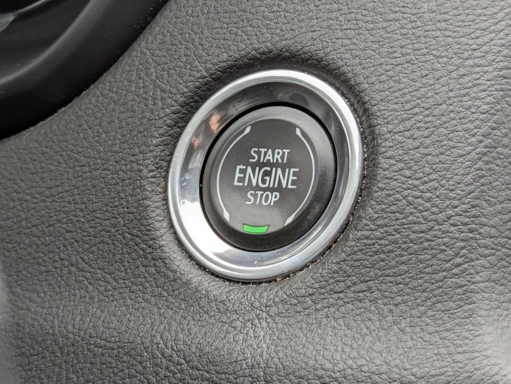 2023 Cadillac XT4 AWD Luxury