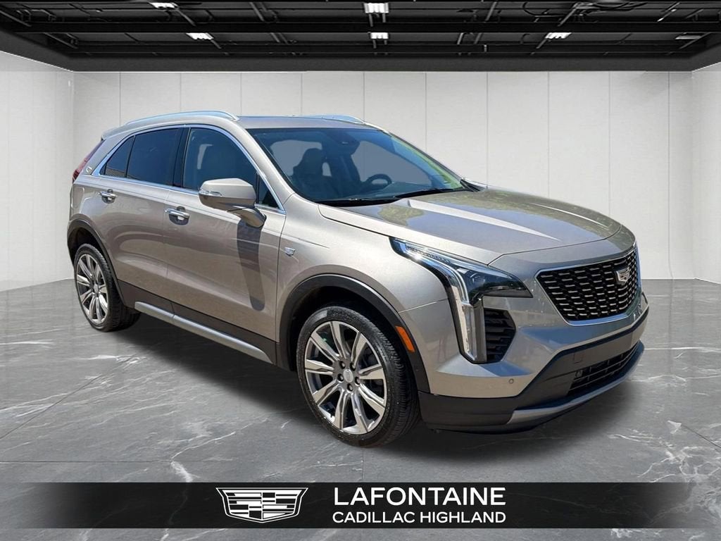 2023 Cadillac XT4 Premium Luxury