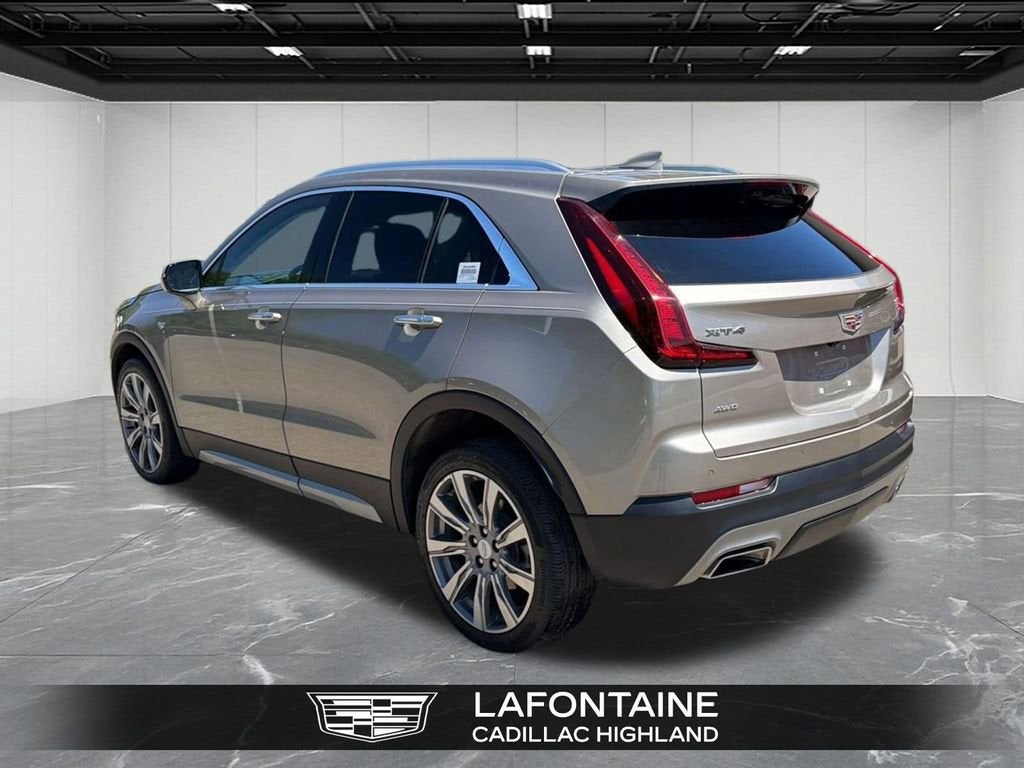 2023 Cadillac XT4 Premium Luxury