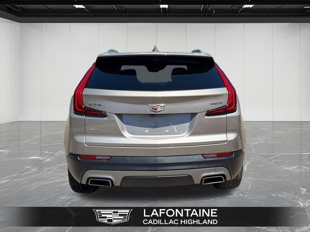 2023 Cadillac XT4 Premium Luxury