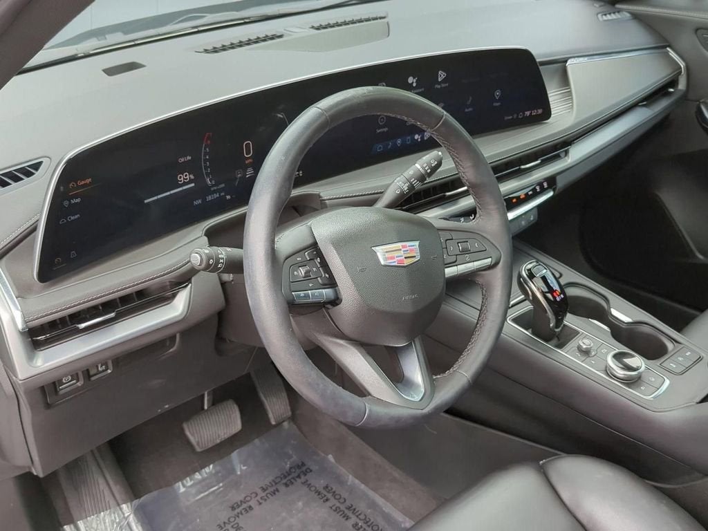 2024 Cadillac XT4 Premium Luxury