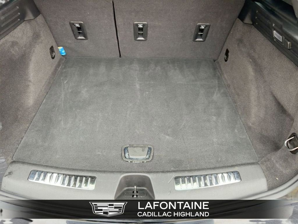 2025 Cadillac XT4 Premium Luxury