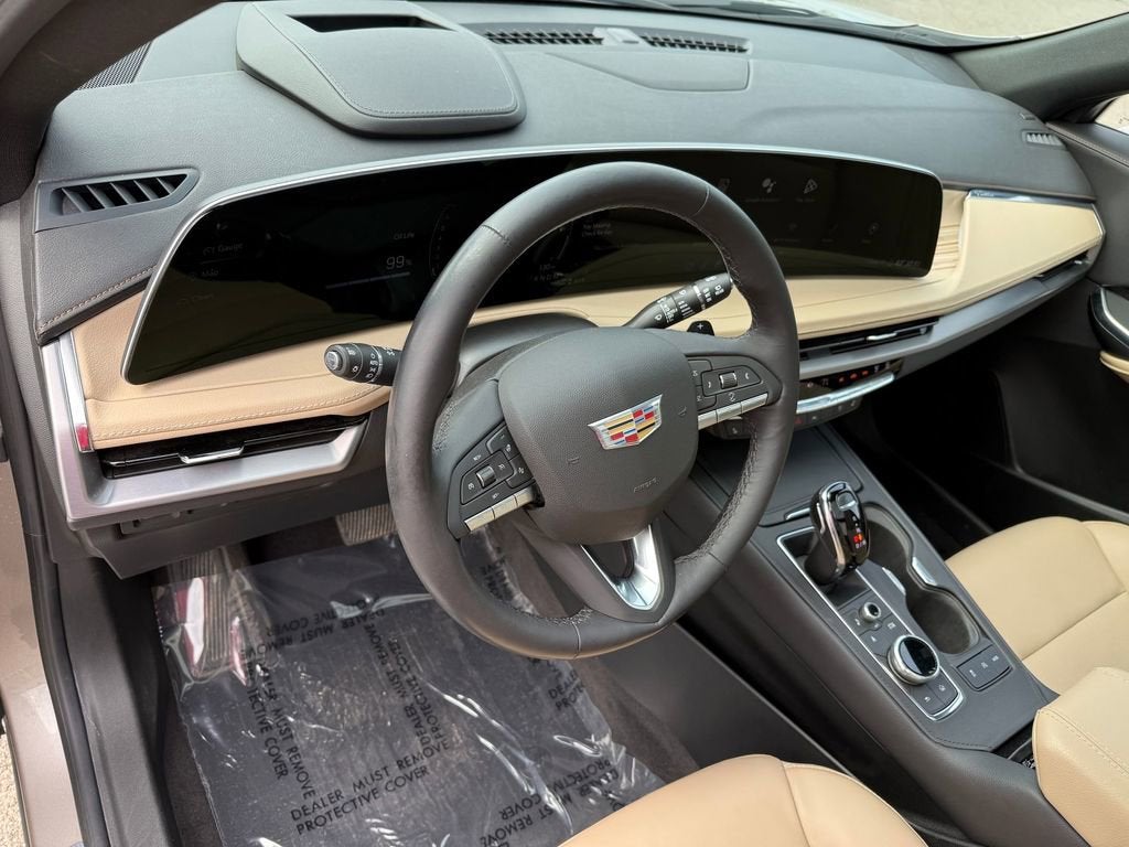 2024 Cadillac XT4 Premium Luxury