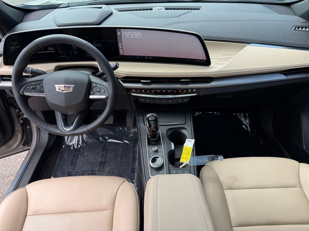 2024 Cadillac XT4 Premium Luxury