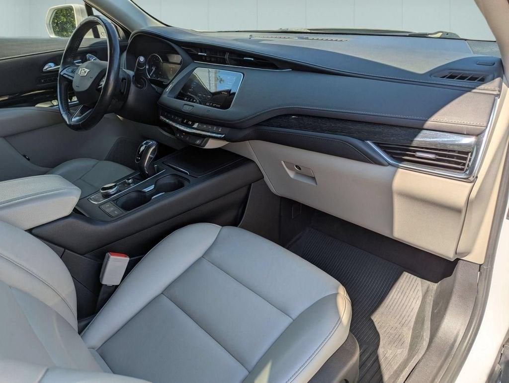 2019 Cadillac XT4 AWD Premium Luxury