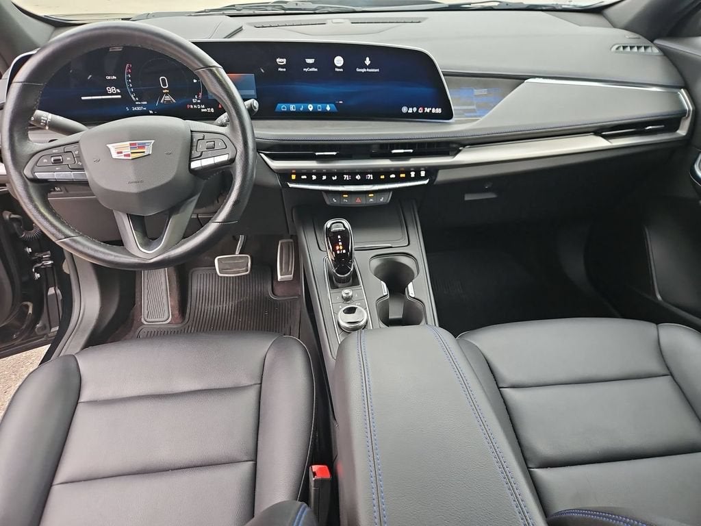 2024 Cadillac XT4 Sport