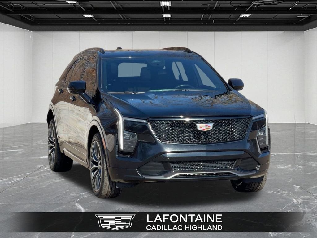 2024 Cadillac XT4 Sport