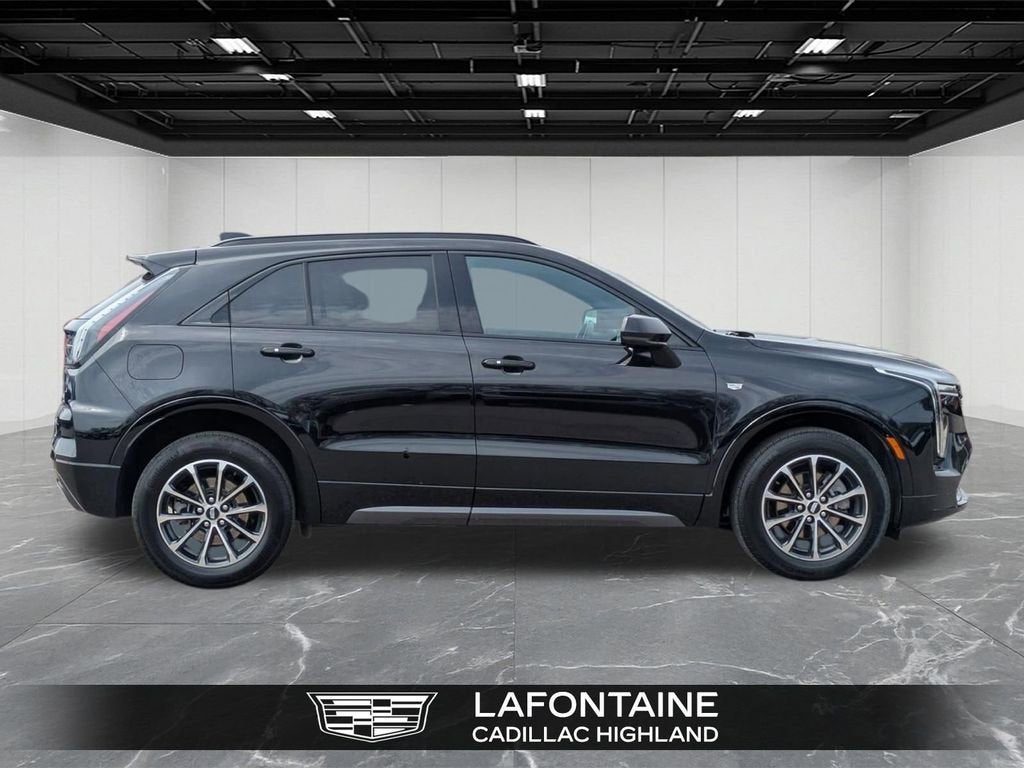 2024 Cadillac XT4 Sport