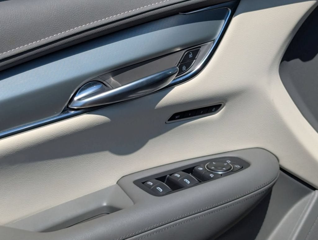 2022 Cadillac XT5 FWD Premium Luxury