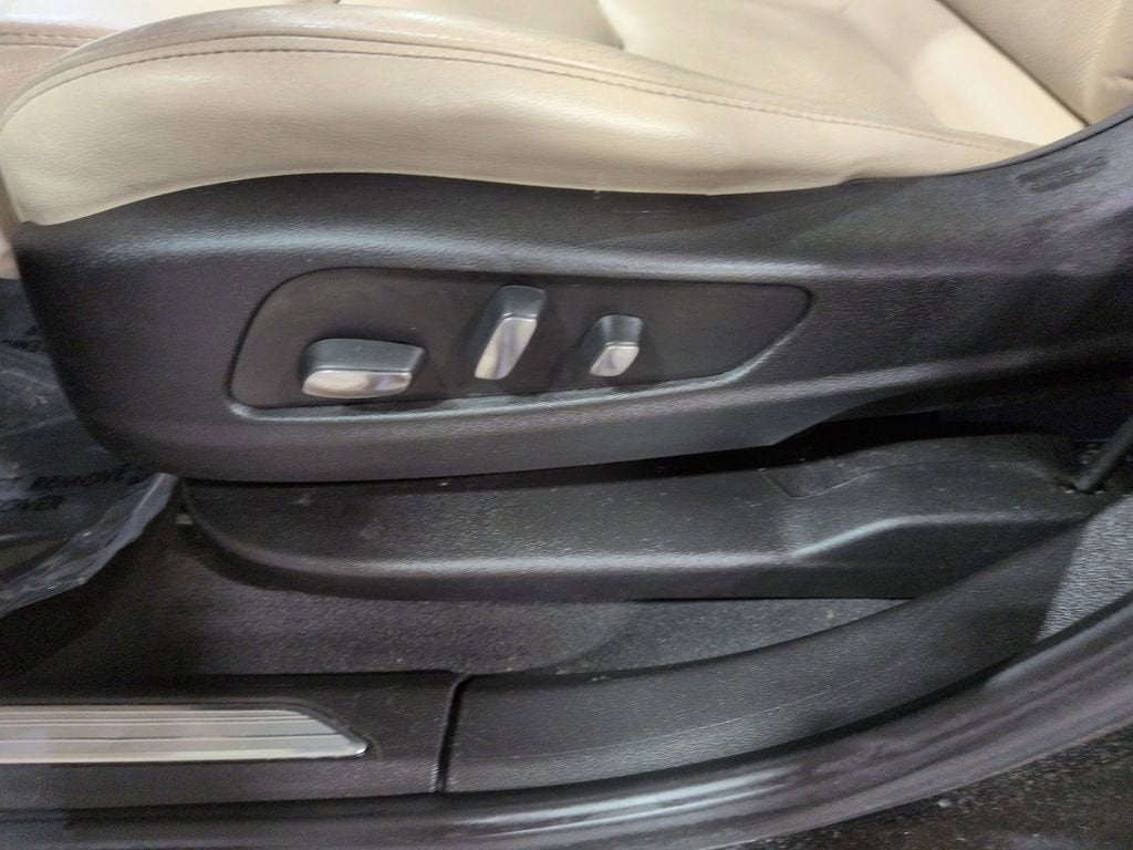 2017 Cadillac XT5 Luxury AWD