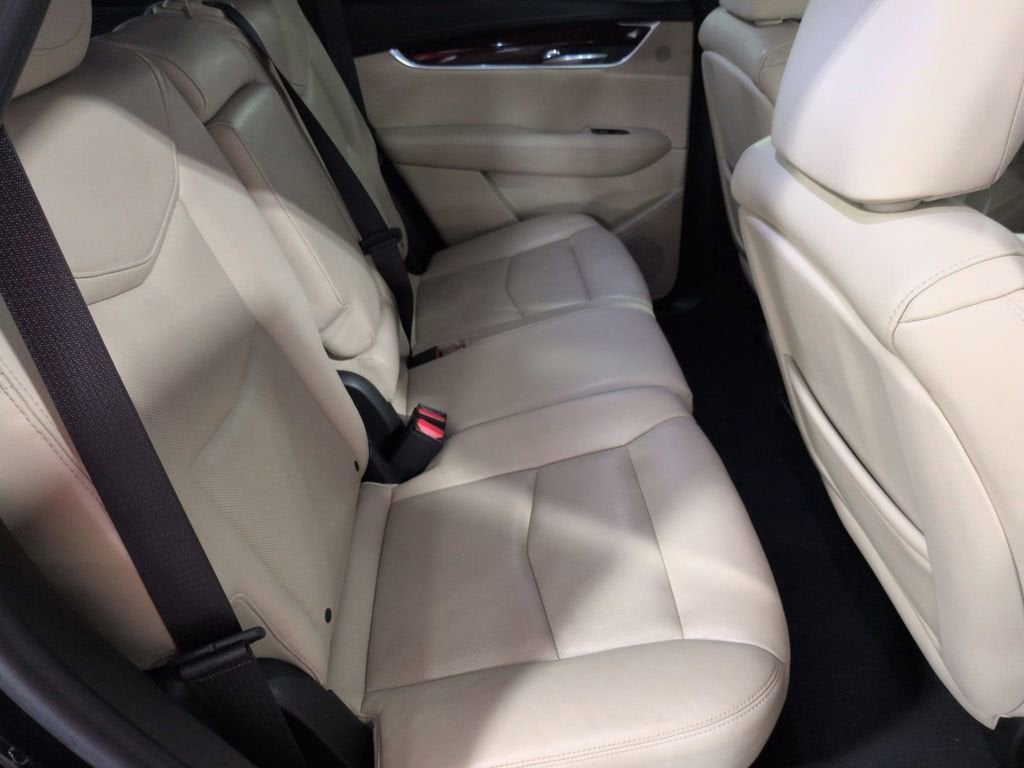 2017 Cadillac XT5 Luxury AWD