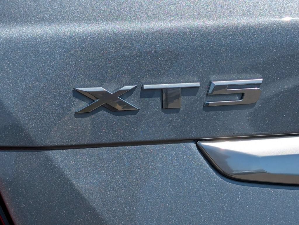 2023 Cadillac XT5 Premium Luxury
