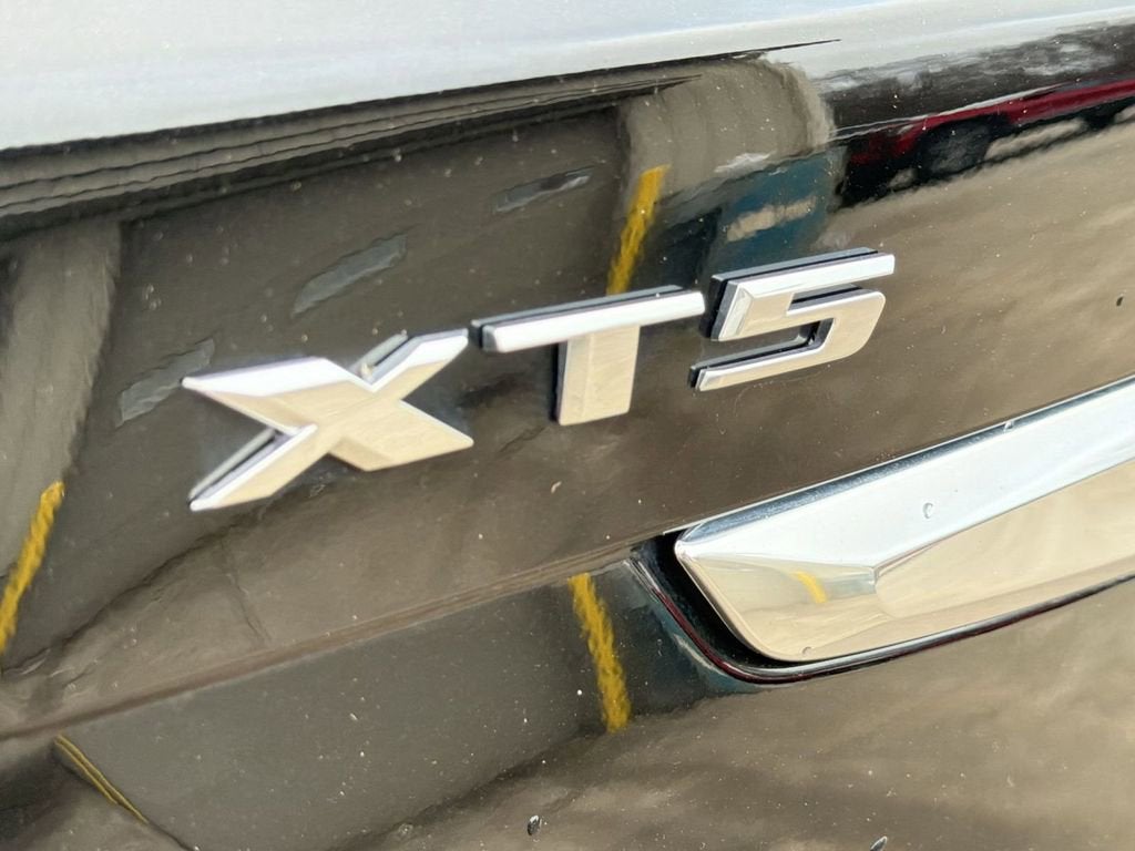 2023 Cadillac XT5 Premium Luxury