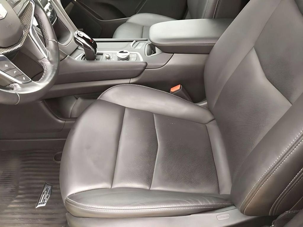 2023 Cadillac XT5 Sport