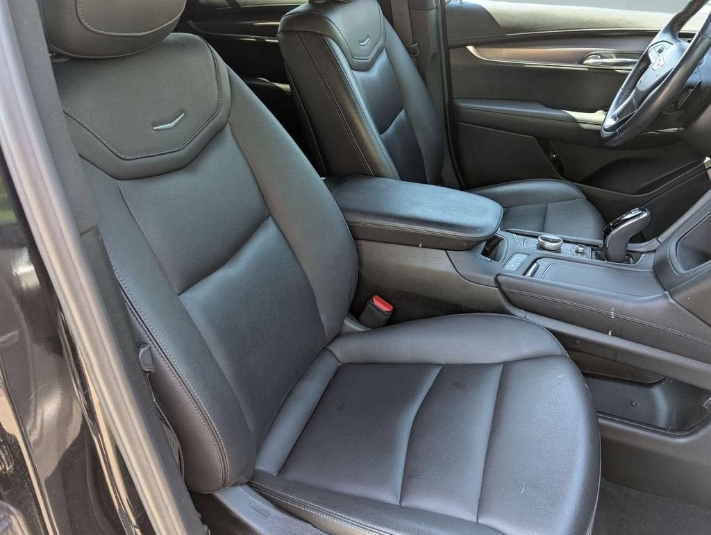 2024 Cadillac XT6 Luxury
