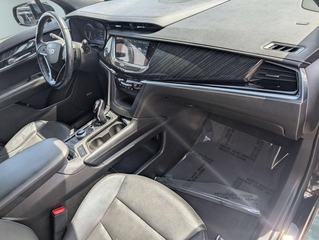 2022 Cadillac XT6 Premium Luxury