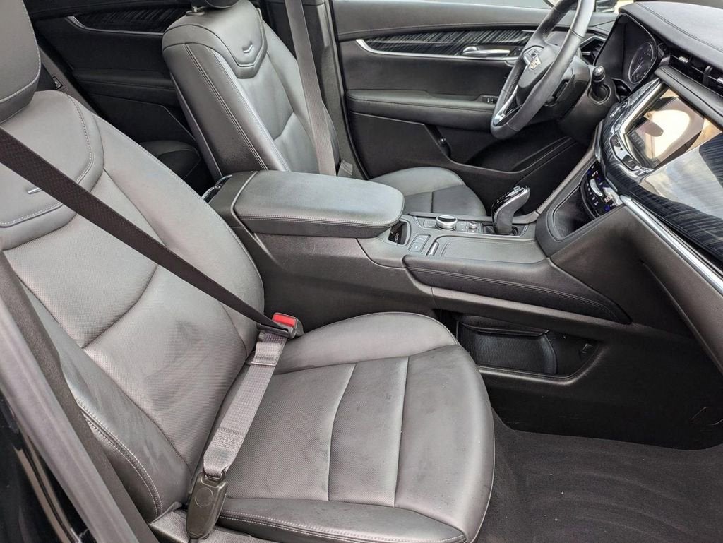 2024 Cadillac XT6 Premium Luxury