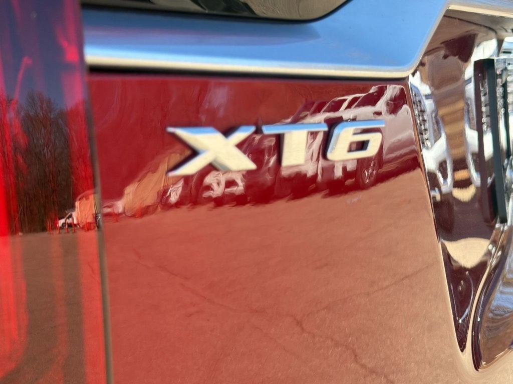 2023 Cadillac XT6 Premium Luxury