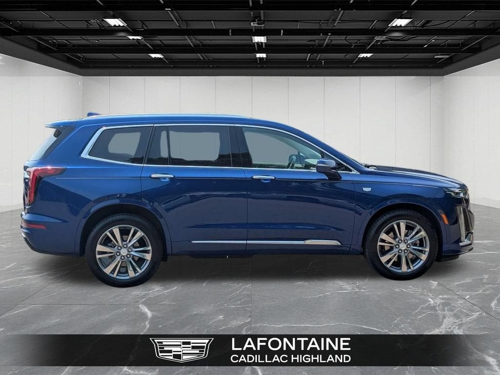 2025 Cadillac XT6 Premium Luxury