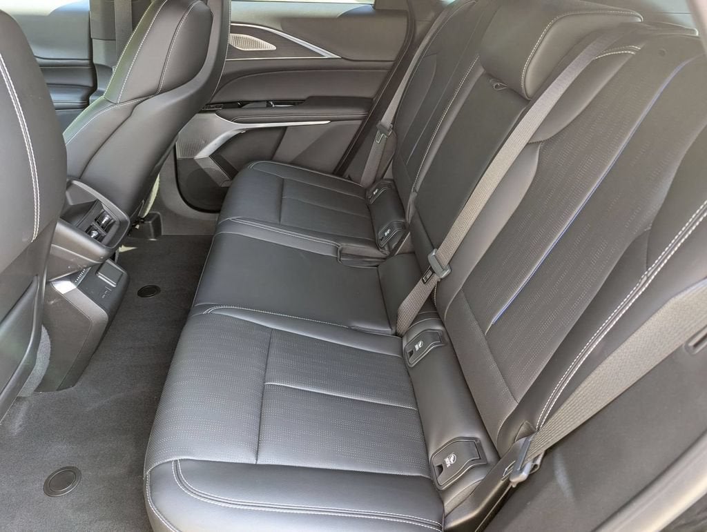 2023 Cadillac LYRIQ Luxury
