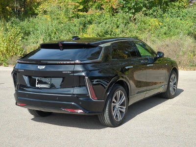 2024 Cadillac LYRIQ Luxury 1
