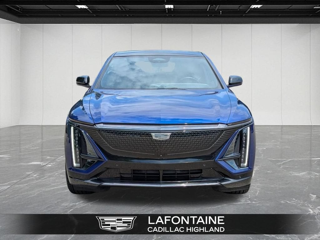 2024 Cadillac LYRIQ Sport 2