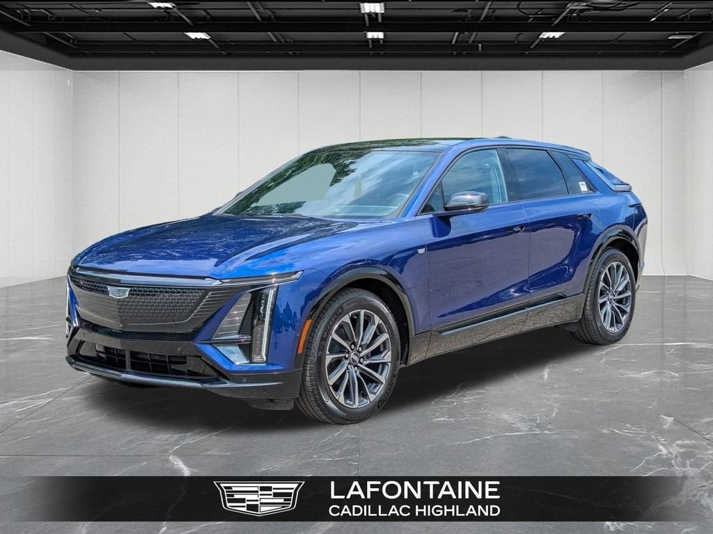 2024 Cadillac LYRIQ Sport 2