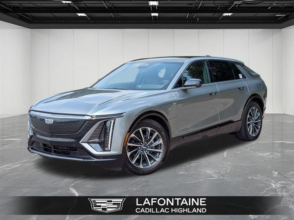 2024 Cadillac LYRIQ Sport 2