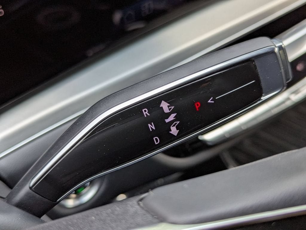 2024 Cadillac LYRIQ Sport 2