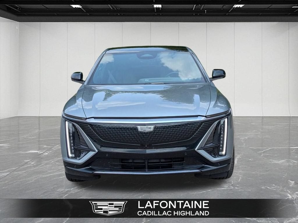 2024 Cadillac LYRIQ Sport 2