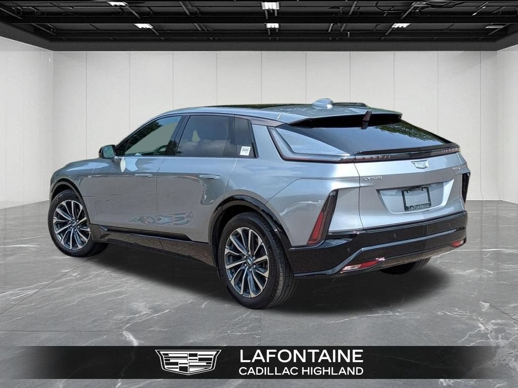 2024 Cadillac LYRIQ Sport 2