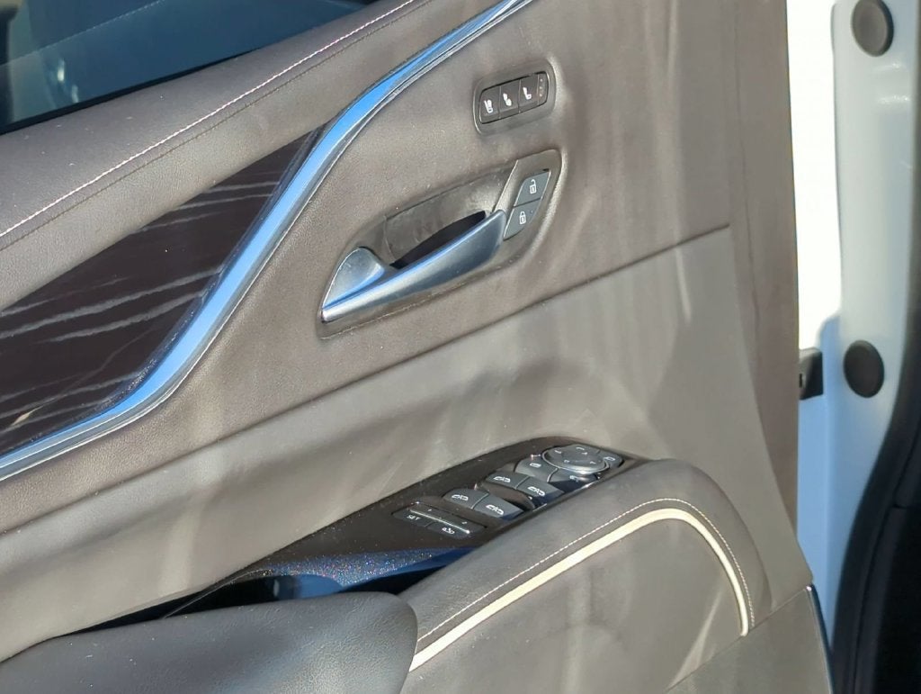 2024 Cadillac Escalade Sport