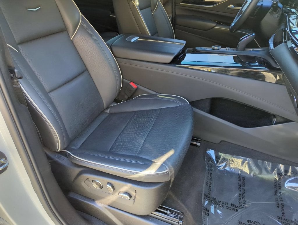 2024 Cadillac Escalade Sport